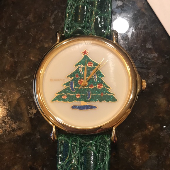 Vintage Festive Holiday Christmas Tree Watch - Picture 4 of 8